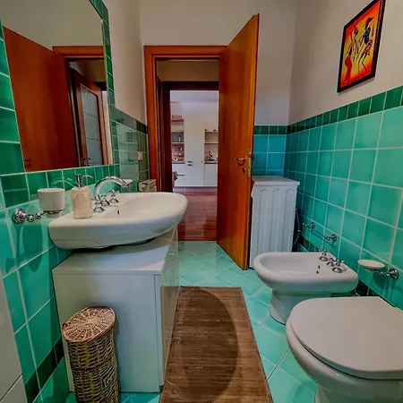 Tra Onde & Vicoli - Parcheggio Privato *