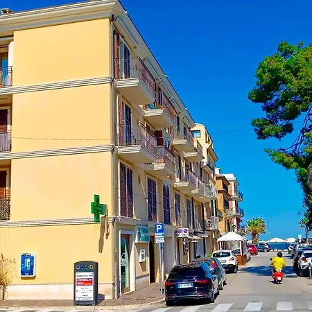 Centro & Mare - Parcheggio Privato *